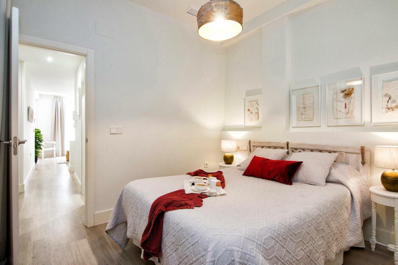 Central Deluxe Apartments グラナダ エクステリア 写真